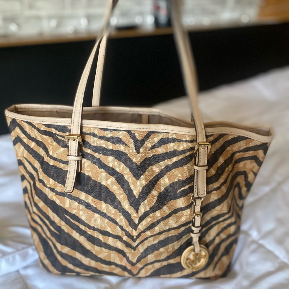 Micheal Kors zebra print Purse